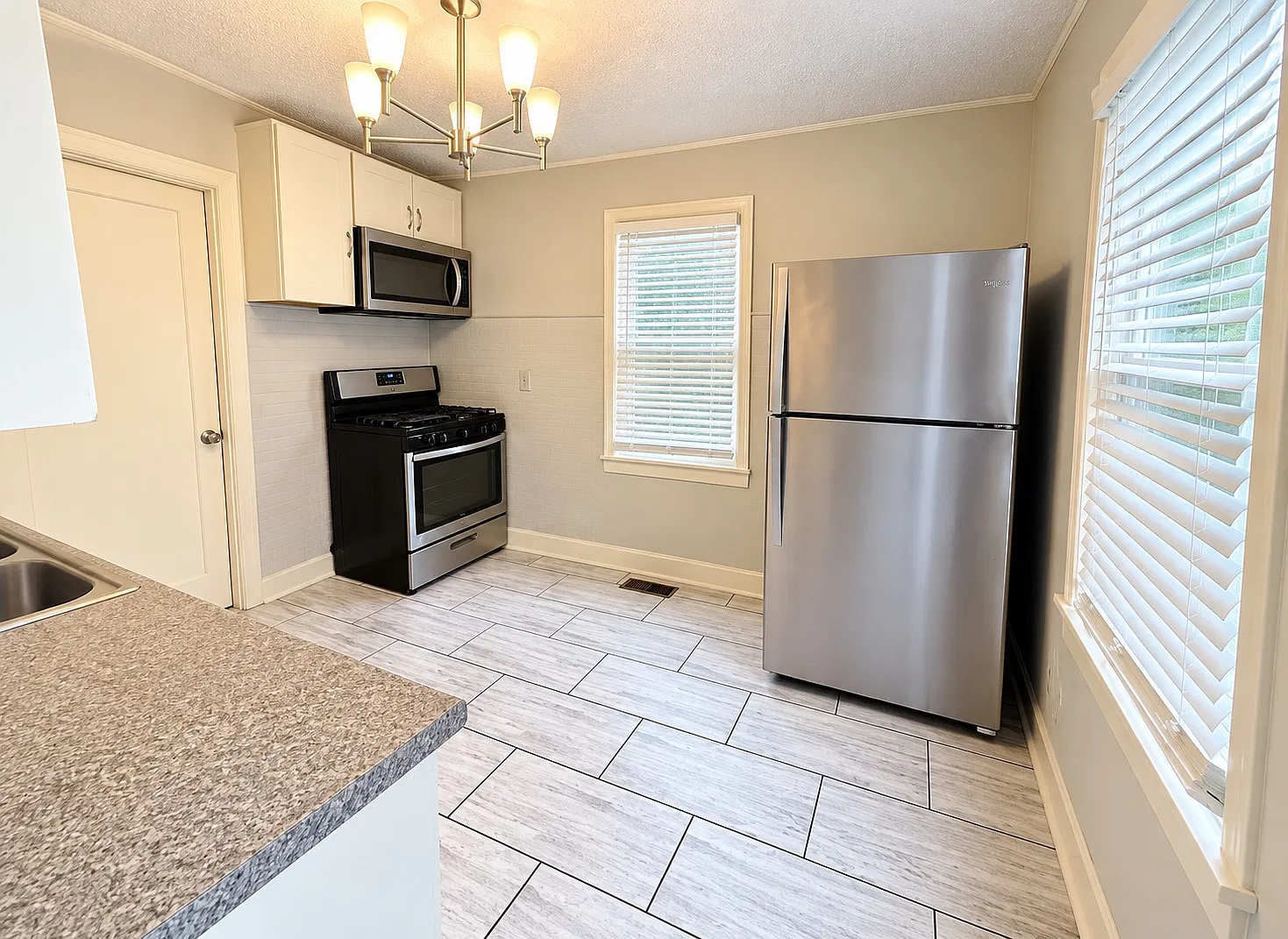 708 Smoky Hill Dr — Photo 4