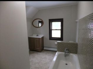 683 Magnolia Ave E, Saint Paul, MN 55106