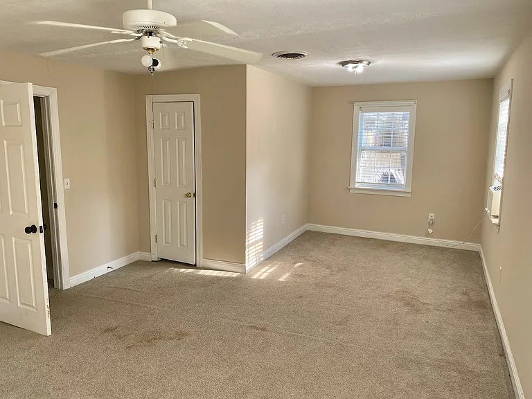 354 County Road 1349 — Photo 23