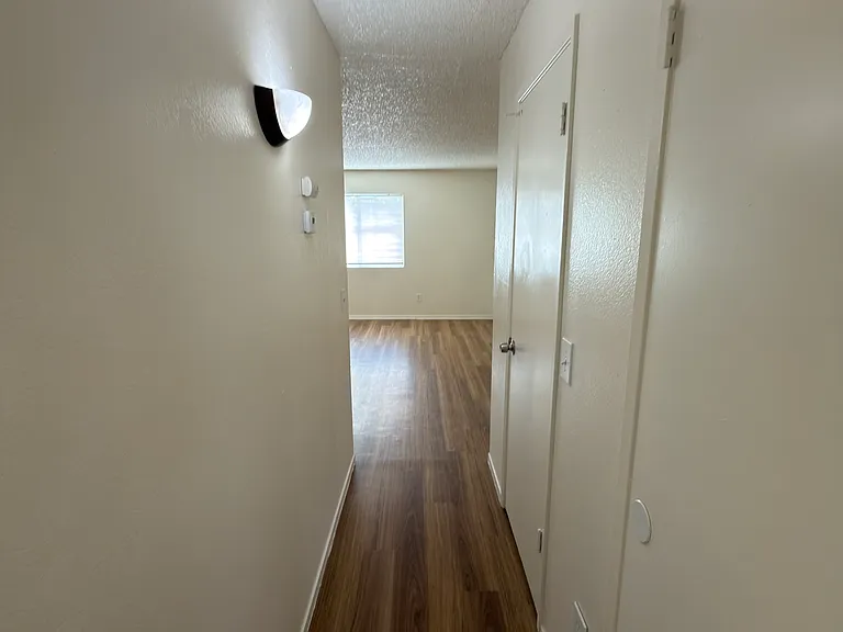 36 S Rogers Ln #201 — Photo 6