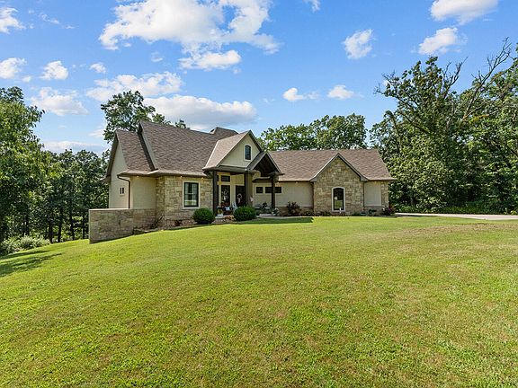 4th image of 300 Buena Vista Parkway