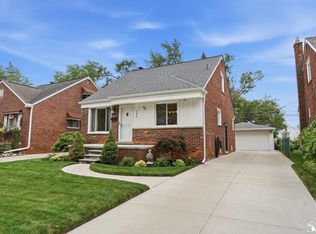 785 Merrill Ave, Lincoln Park, MI 48146