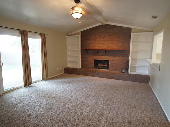 2nd image of 1103 Cherrywood Ln