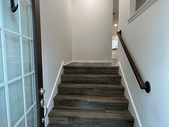 3rd image of 844 Luarca Ln