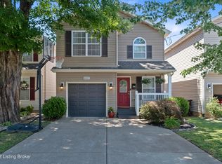 8907 Riley Ave, Lyndon, KY 40242