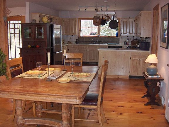Dining room looking toward kitchen