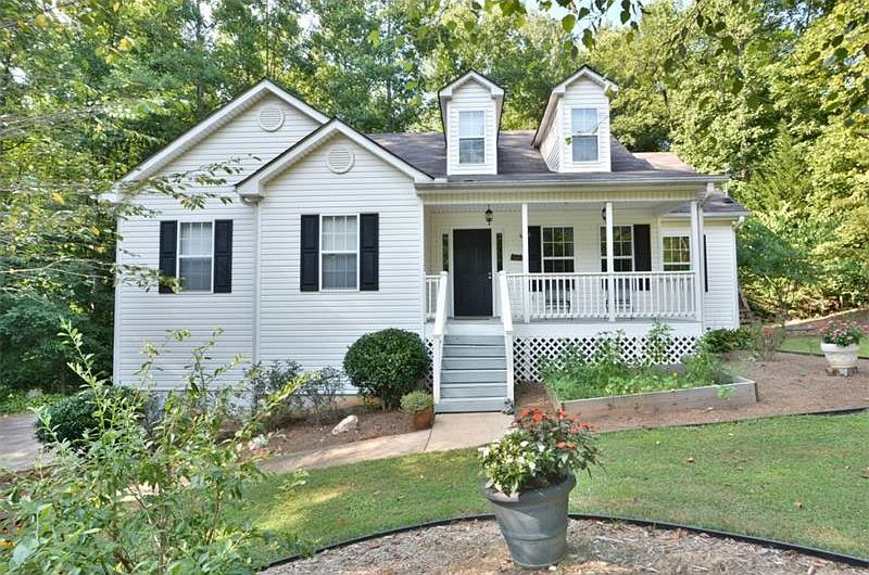 1st image of 378 Fairfax Ct