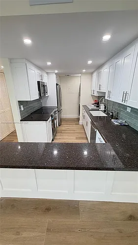 2451 Brickell Ave Photo 1