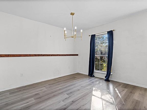 5th image of 3016 Colburn Dr