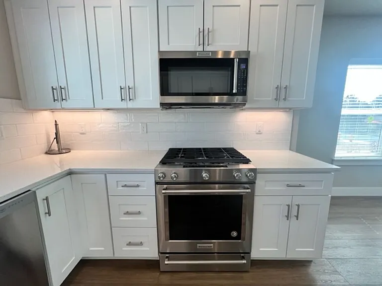 2755 SW Greens Blvd #13 — Photo 7