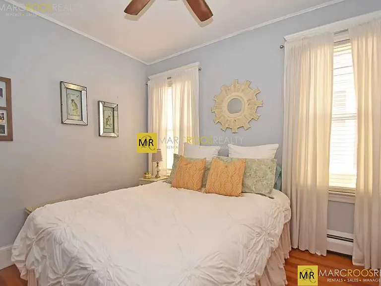 759 E 7th St #1 — Photo 4