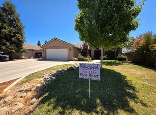 2502 N Zachary St, Visalia, CA 93291