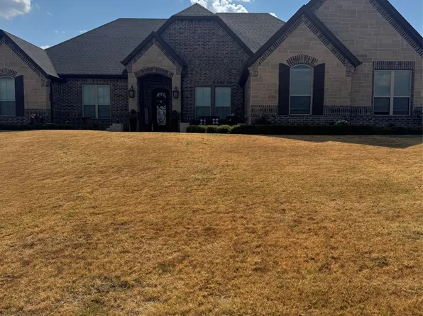 329 Kenyon Ct, Granbury, TX 76049