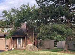 123 Potawatomi Trl UNIT B, Lake Zurich, IL 60047