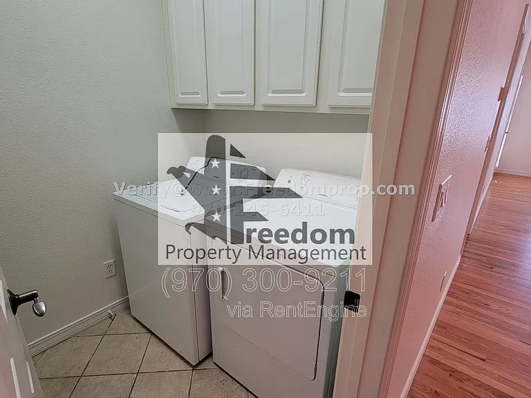 555 Garden Grove Ct — Photo 8