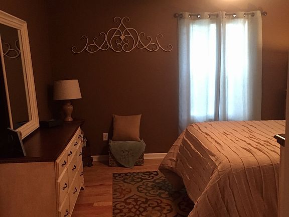 5th image of 154 Kristen Dr