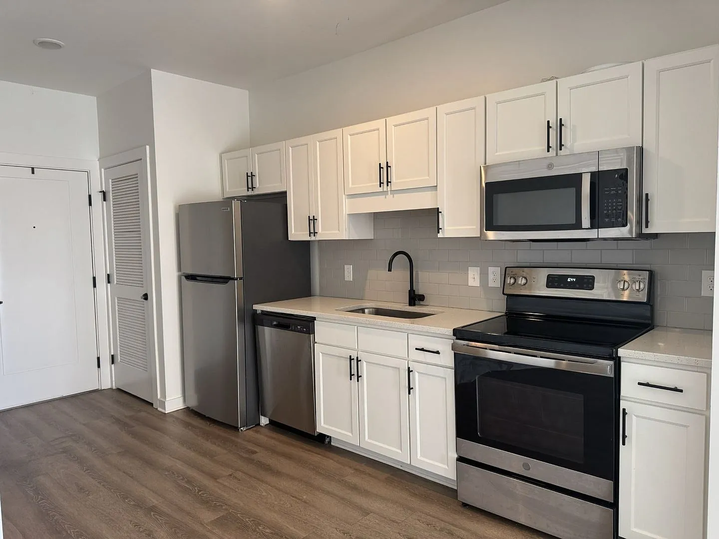 Studio Apartment in The Ontario in Nashville — Photo 2