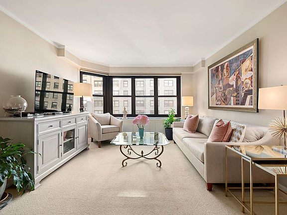 2nd image of 220 E 57th St APT 12D