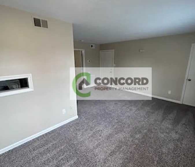 1001 Yanceyville St #C — Photo 3