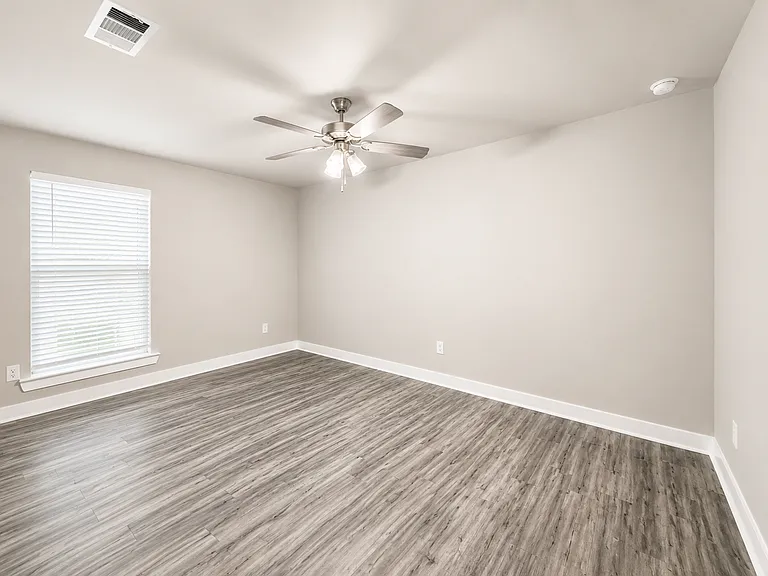 9420 Spirit Ave — Photo 10