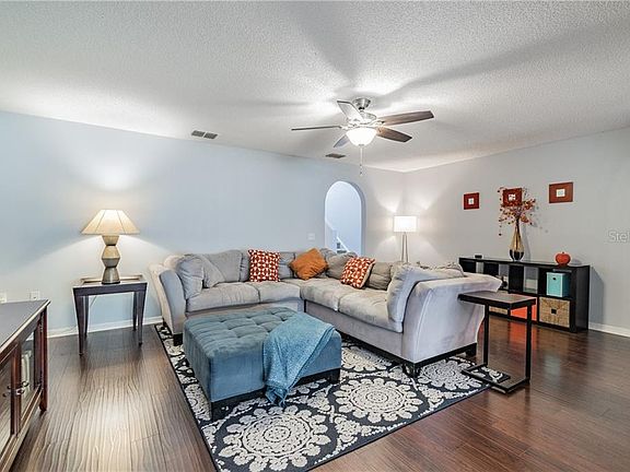 4th image of 9950 Ashburn Lake Dr