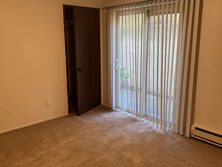 Fairmont Terrace — Photo 8