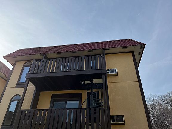 2nd image of 11 Granada Cres