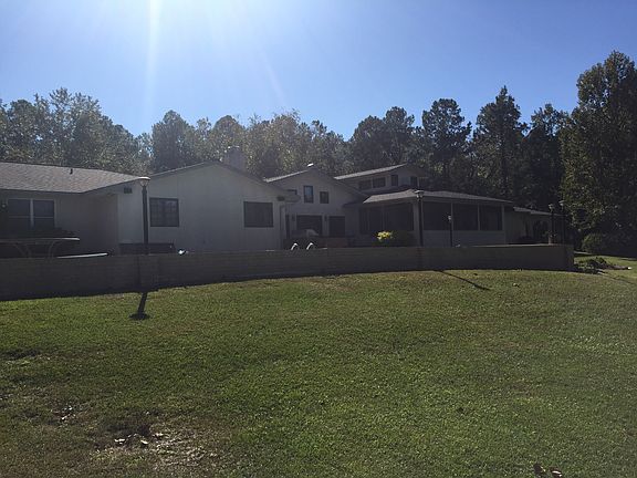 4th image of 701 E Oxley Blvd