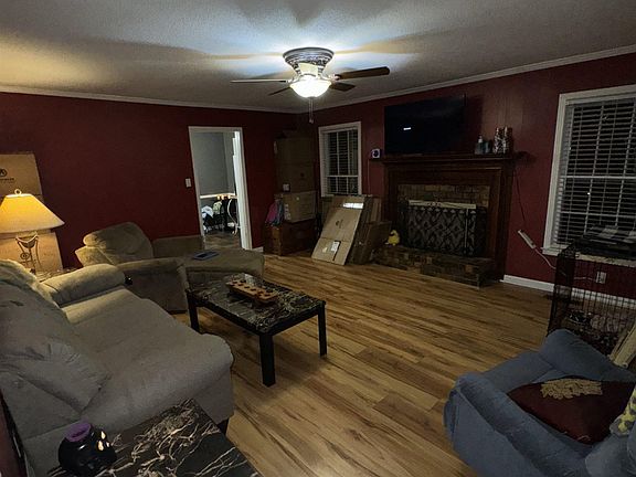 5th image of 722 Nancy Dr