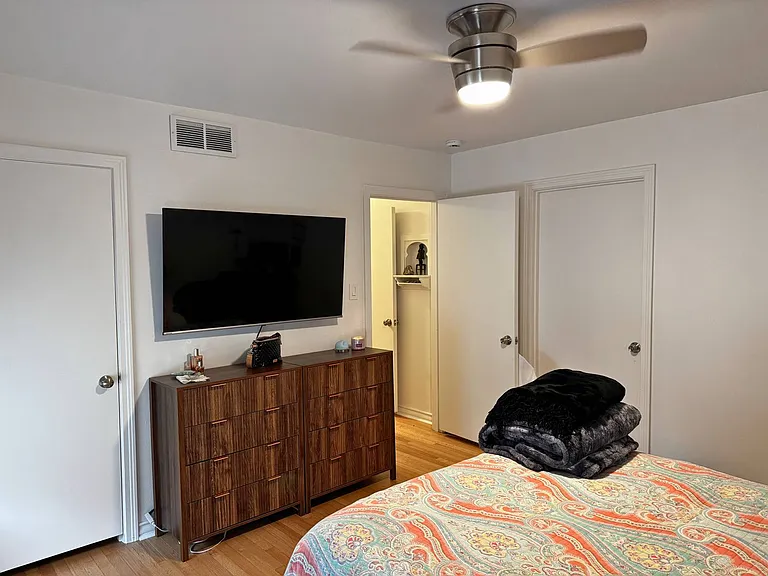 2412 Dartmouth St — Photo 23
