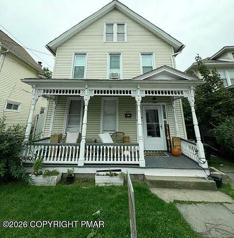 1st image of 221 William St