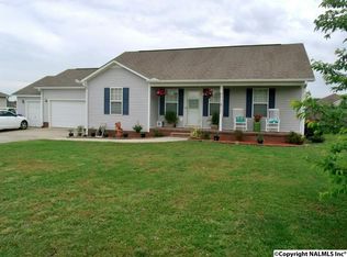 141 Walley Dr, Arab, AL 35016