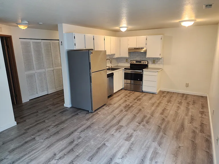 29 Etruria St #407 — Photo 5