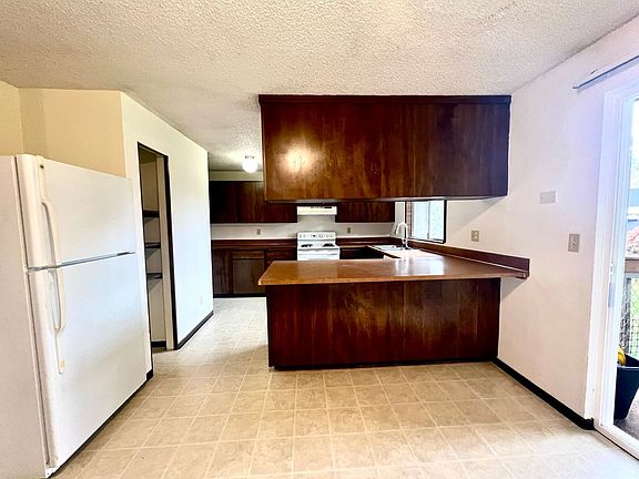 4th image of 5032 S 58th St APT D
