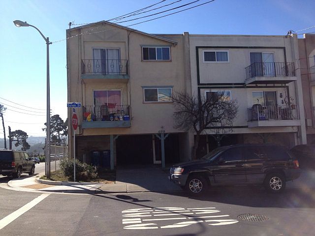 1st image of 698 Sylvan St
