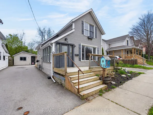 15 Phipps St, Fort Erie, ON L2A 2V1