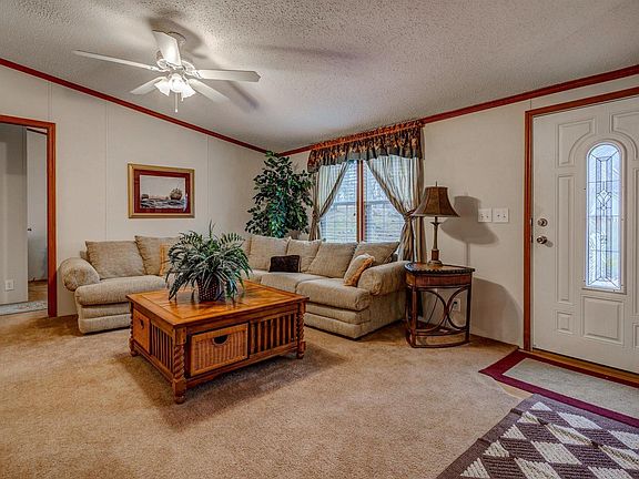 5th image of 20 Bluewater Ct