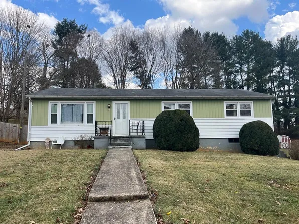 227 Seminole Rd, Bristol, VA 24201