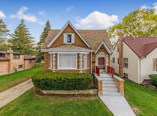 12352 S Carpenter St, Calumet Park, IL