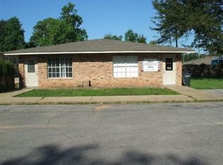 1815 11th St, Pascagoula, MS 39567