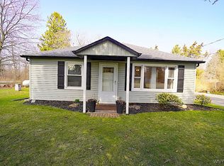 1463 Lake Rd, Youngstown, NY 14174