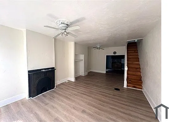 1111 W Colona St — Photo 3