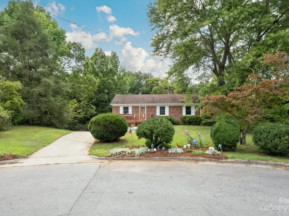31 Birchwood Ln, Asheville, NC 28805