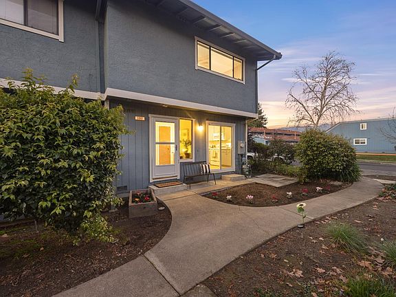 3rd image of 5061 Country Club Drive