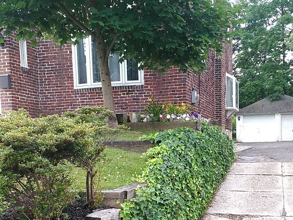 2nd image of 14 Hendrickson Ave