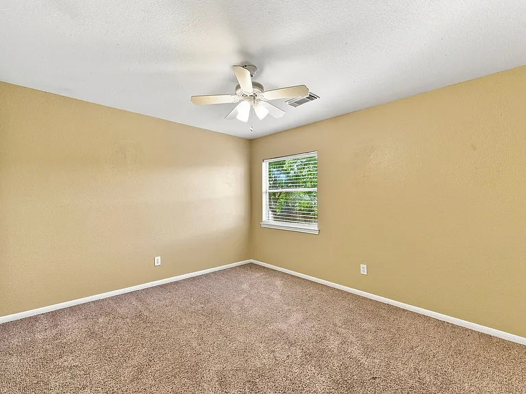 21503 Millhouse Cir — Photo 17