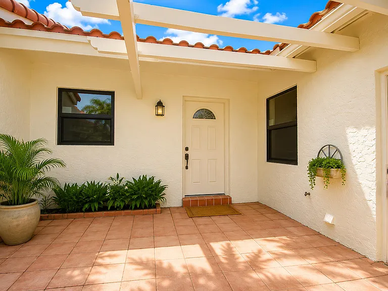 21642 Guadalajara Ave — Photo 5