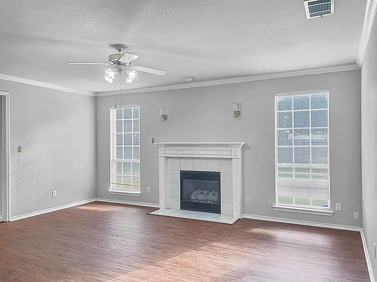 6312 Bittersweet Dr — Photo 8