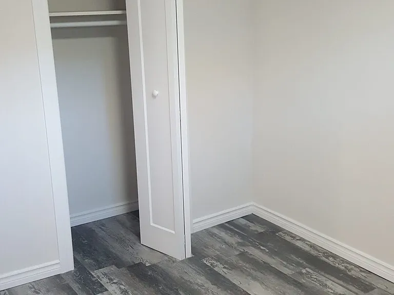 44 Bartonville Ave W #5 — Photo 11