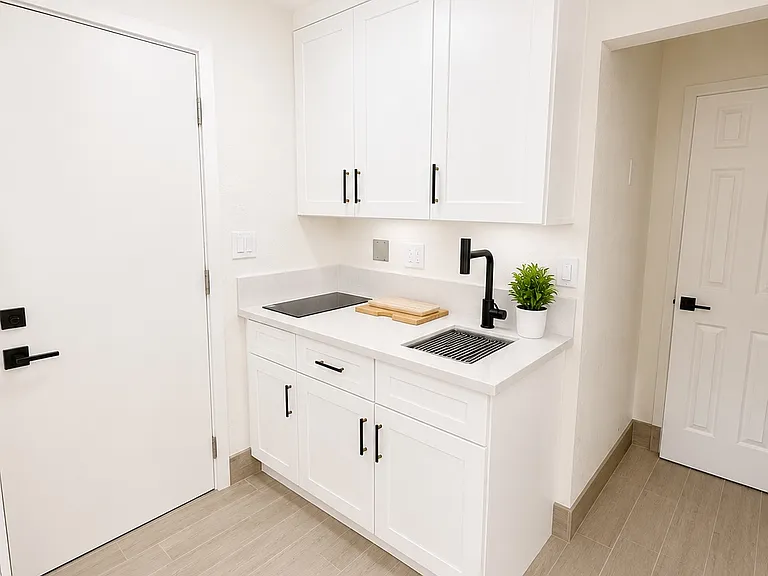 710 W Atkins Ave #A — Photo 11